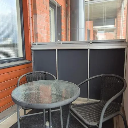 Διαμέρισμα Saunallinen Yksioe Keskustan Laehellae / With Sauna Όουλου