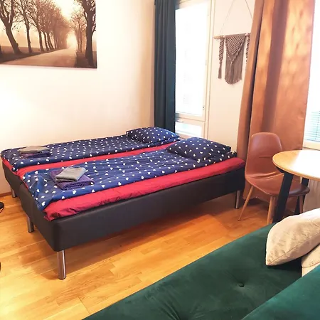 Saunallinen Yksioe Keskustan Laehellae / With Sauna *